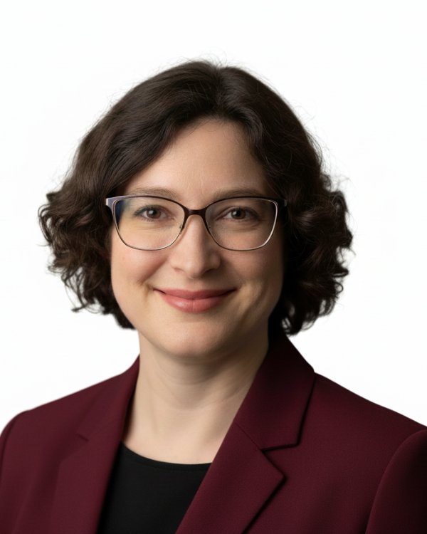 Dr Bronwyn Hinz